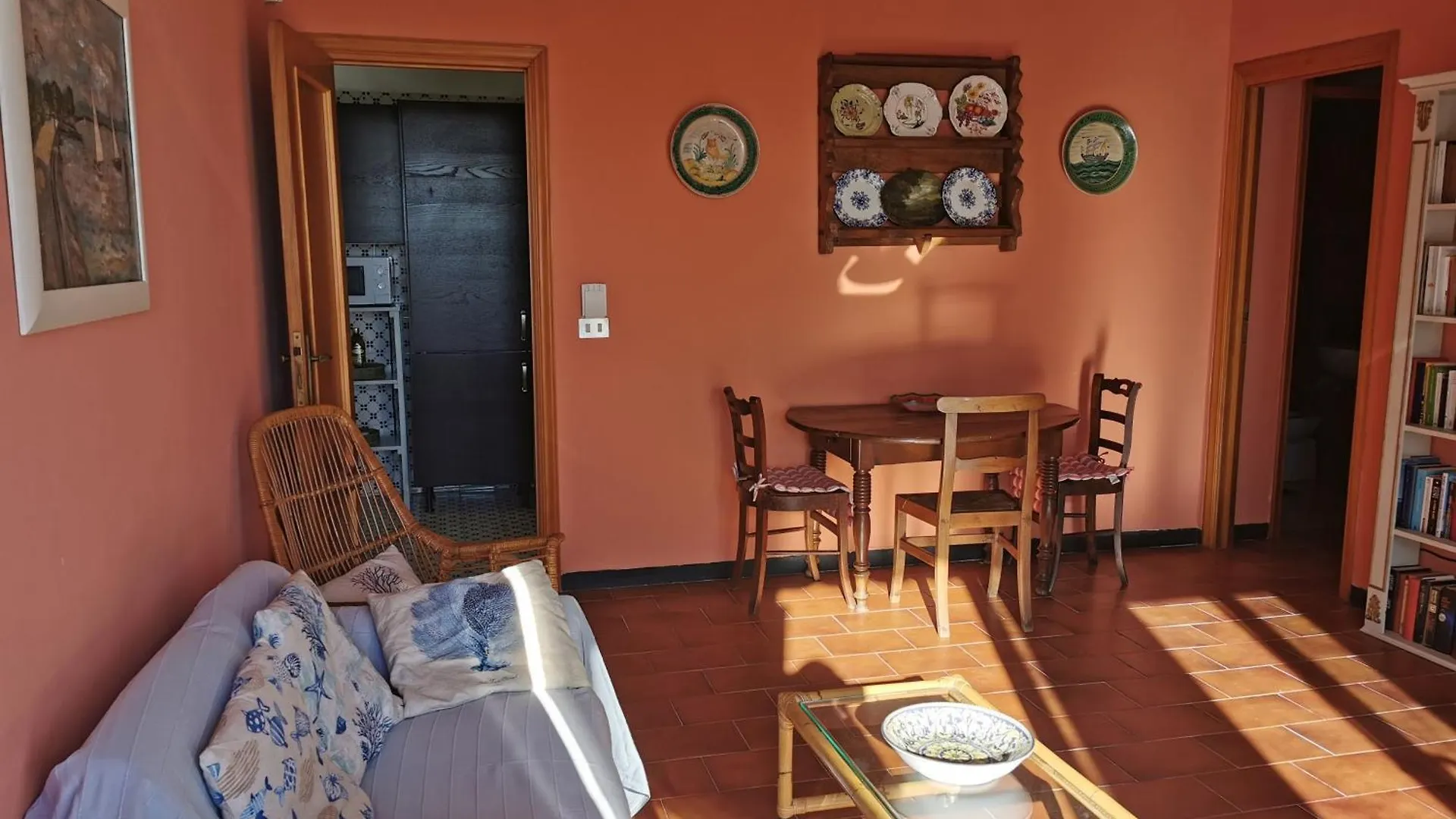 White & Blue House Apartment Chiavari Italy
